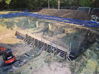 Temporary concrete works, sealed the running sand from washing into the excavation.